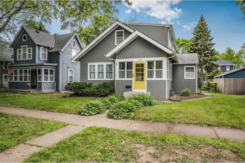 2136 Temple Court, Saint Paul, MN 55104