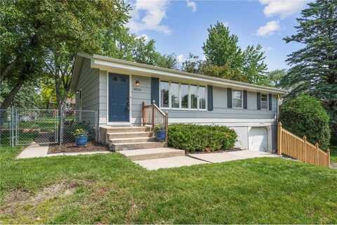 8516 49th Avenue N, New Hope, MN 55428