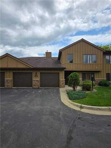 1924 Greenfield Lane SW, Rochester, MN 55902
