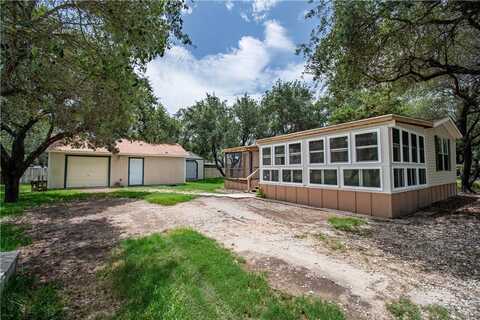 1128 N Hood Street, Rockport, TX 78382