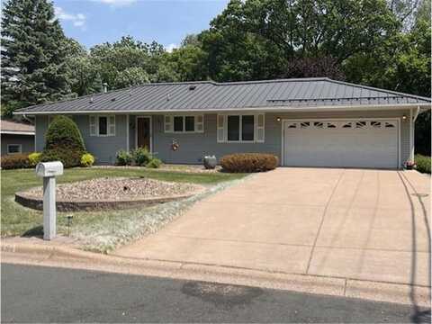 5951 Oakwood Manor NE, Fridley, MN 55432