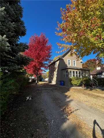 821 3rd Avenue, Madison, MN 56256