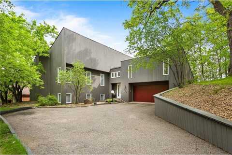 2925 Minnehaha Curve, Minnetonka, MN 55391