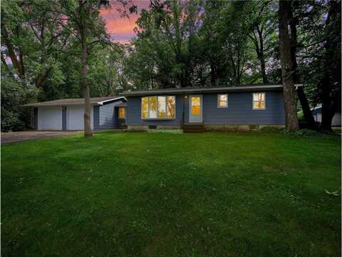 8545 70th Street NW, Annandale, MN 55302