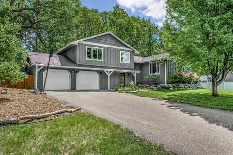 7712 Bester Avenue, Inver Grove Heights, MN 55076