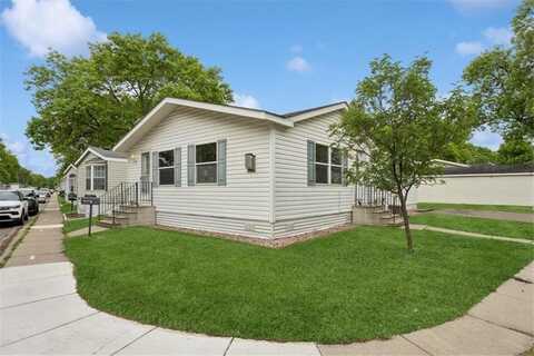 880 Cessna Drive, New Brighton, MN 55112
