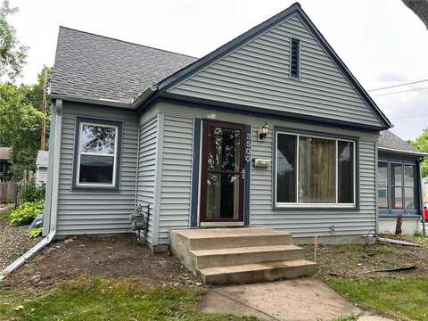 3500 Abbott Avenue N, Robbinsdale, MN 55422