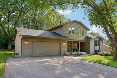 7201 Lakeview Drive, Bloomington, MN 55438