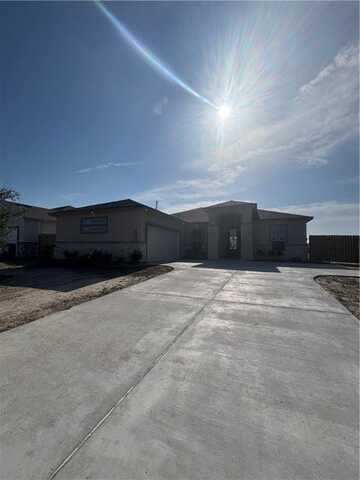 106 Guadalupe Palm Circle, Portland, TX 78374