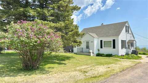 2212 Springvale Court, Duluth, MN 55811