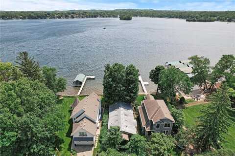 475 Lakeview Avenue, Tonka Bay, MN 55331