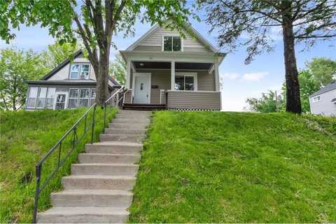 926 Earl Street, Saint Paul, MN 55106