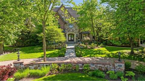 614 Hidden Creek Trail, Mendota Heights, MN 55118
