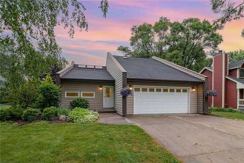 515 Koehler Road, Vadnais Heights, MN 55127
