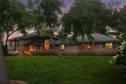461 Peavey Lane, Wayzata, MN 55391