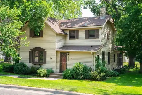 1802 Kilian Boulevard SE, Saint Cloud, MN 56304