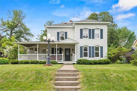 632 E 2nd Street, New Richmond, WI 54017