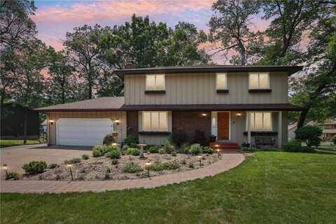 323 Sherwood Court, Circle Pines, MN 55014