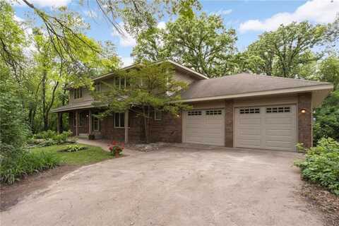 878 Lakewood Hills Road S, Eagan, MN 55123