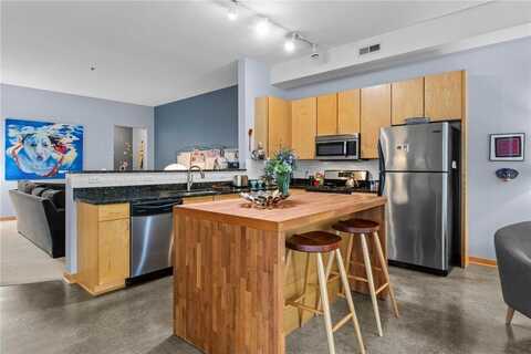 2650 University Avenue W, Saint Paul, MN 55114