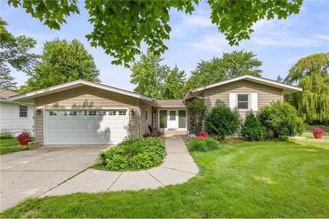 404 Larson Street SW, Hutchinson, MN 55350