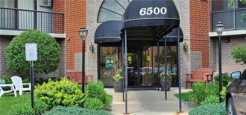 6500 Woodlake Drive, Richfield, MN 55423
