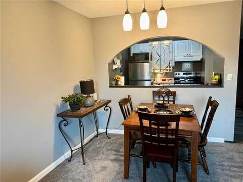 1181 Edgcumbe Road, Saint Paul, MN 55105