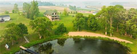 121 N Shore Drive, Underwood, MN 56586