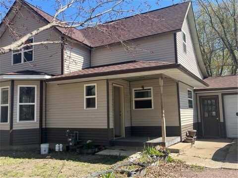 718 9th Street N, Mountain Lake, MN 56159