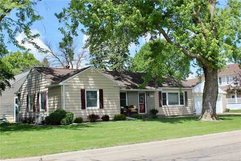 606 Center Avenue N, Blooming Prairie, MN 55917