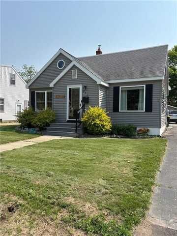 613 13th Street SW, Willmar, MN 56201