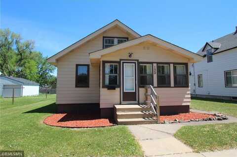 132 4th Avenue N, Waite Park, MN 56387