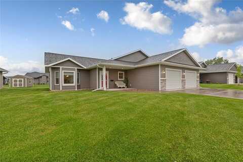 755 Escalade Lane SE, Owatonna, MN 55060