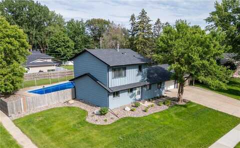999 Elm Drive, Apple Valley, MN 55124