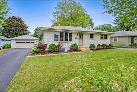 4522 Brunswick Avenue N, Crystal, MN 55422