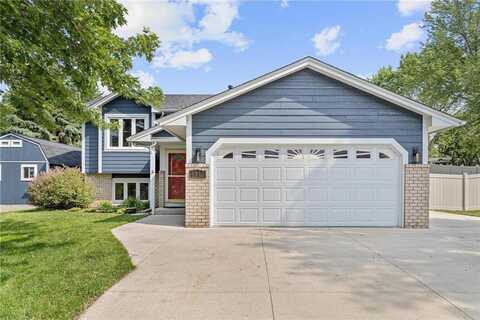 1112 Dakota Street S, Shakopee, MN 55379