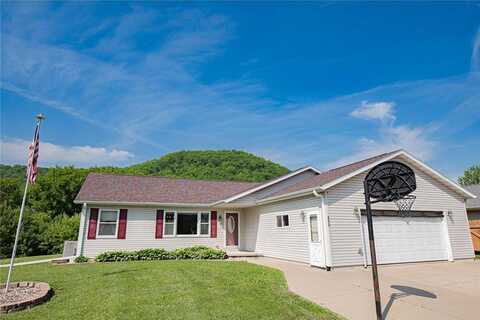 8075 6th Street, Goodview, MN 55959