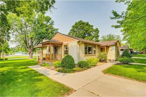 7 Park Drive, Northfield, MN 55057