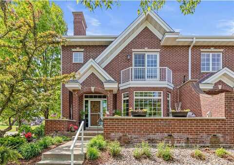 10830 Falling Water Lane, Woodbury, MN 55129