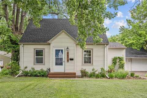 5814 Ewing Avenue N, Brooklyn Center, MN 55429