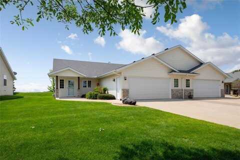 2475 Mossy Creek Drive NE, Owatonna, MN 55060