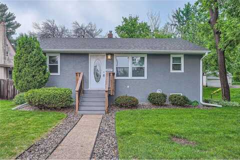 2607 17th Avenue E, North Saint Paul, MN 55109