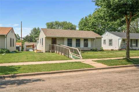 1680 Iowa Avenue E, Saint Paul, MN 55106