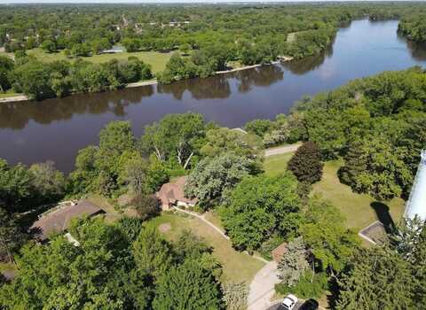 180 Talmadge Way NE, Fridley, MN 55432