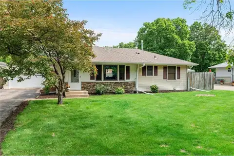 511 110th Avenue NW, Coon Rapids, MN 55448