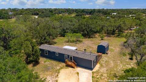 57 W Bob White Dr, Somerset, TX 78069