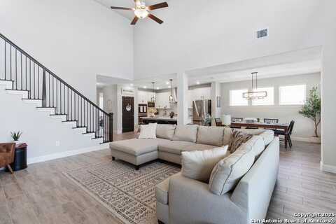 12815 Fort Belknap, San Antonio, TX 78245