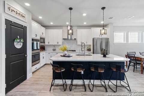 12815 Fort Belknap, San Antonio, TX 78245