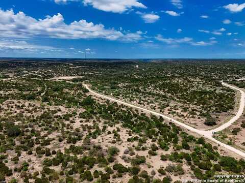 48 Ac +/- CR 450, Rocksprings, TX 78880