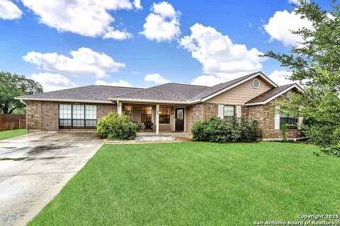 709 voges, Poth, TX 78147
